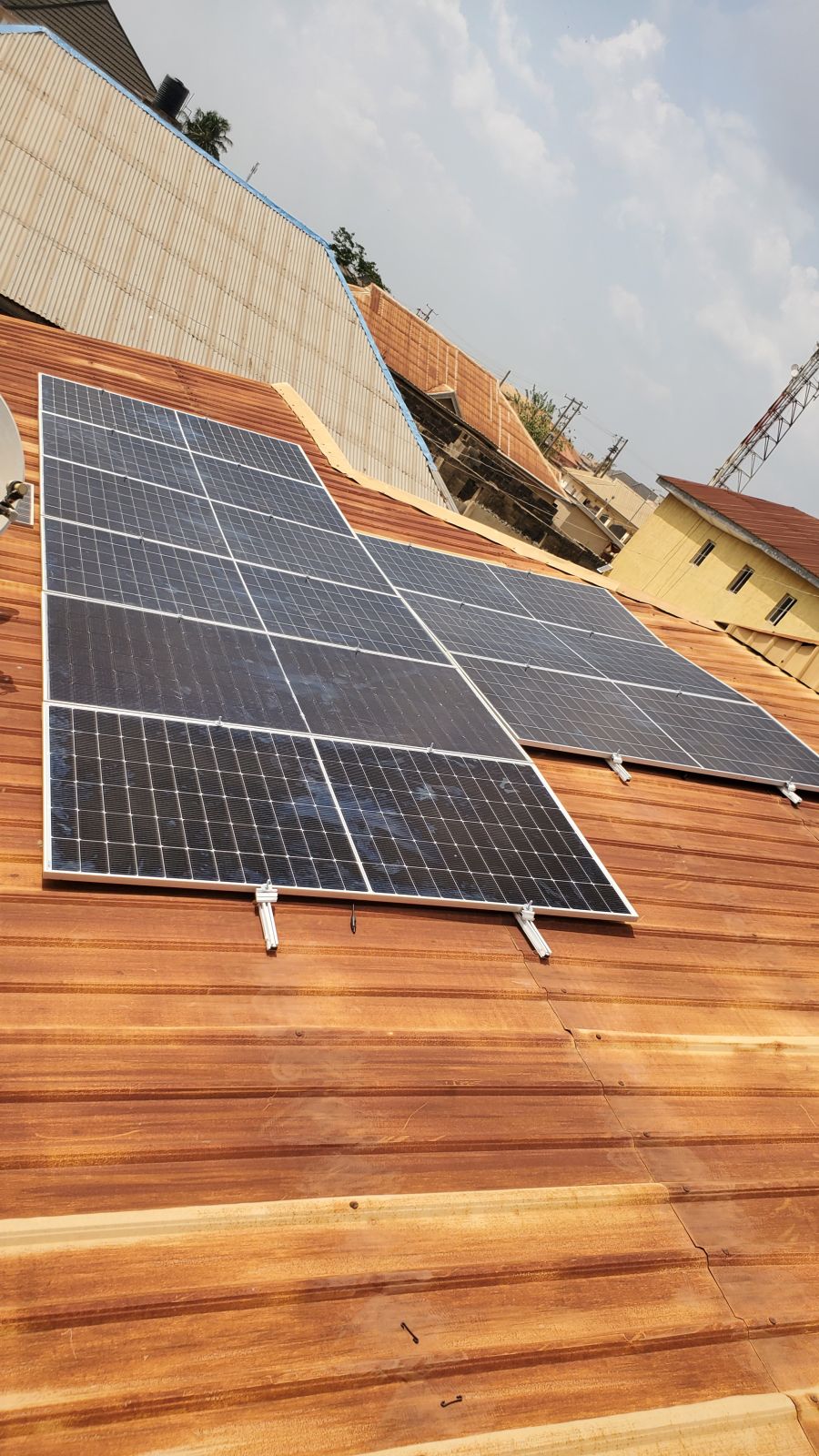 Multi-array rooftop installation